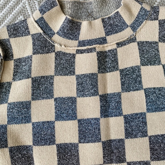 New Women’s plaid fringed pullover top, S/M - Picture 3 of 11